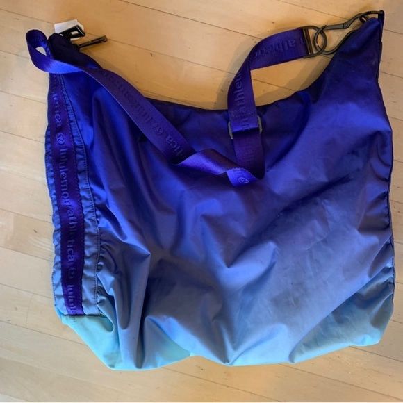 lululemon athletica Bags Extra Large Lululemon Ombre On The Move